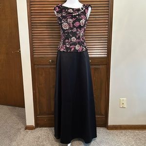 NWT Patra A Line Embellished Paisley Satin Black Long Gown Evening Event Size 6